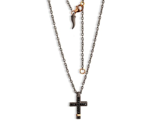 COLLANA DA UOMO MANO JEWELS MINIMAL COLLECTION CON CROCE IN TITANIO, ORO ROSA 18 KT E DIAMANTI BLACK (ct. 0,10)