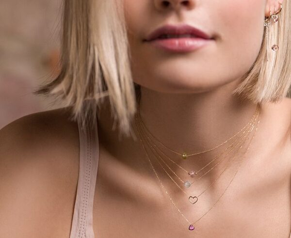 MONO ORECCHINO MAMAN ET SOPHIE AVRVM CUORE NUDO IN ORO GIALLO CON RODOLITE ROSA - immagine 2
