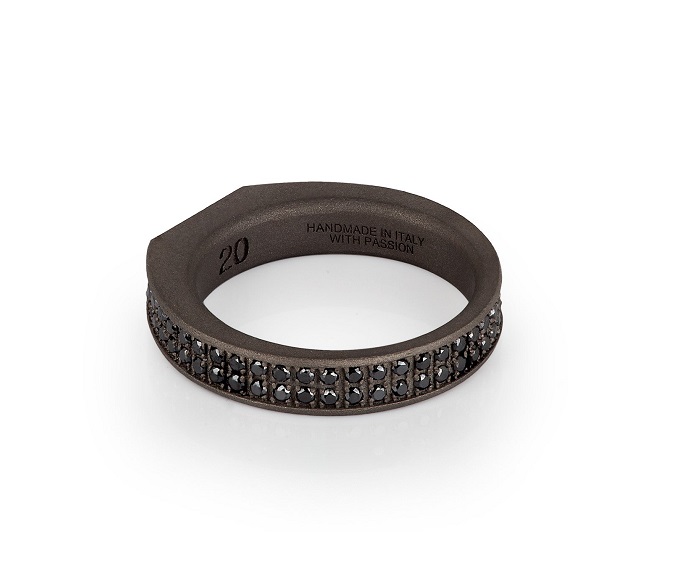 ANELLO DA UOMO MANO JEWELS MINIMAL COLLECTION IN TITANIO E DIAMANTI BLACK (ct. 0,90) - immagine 3