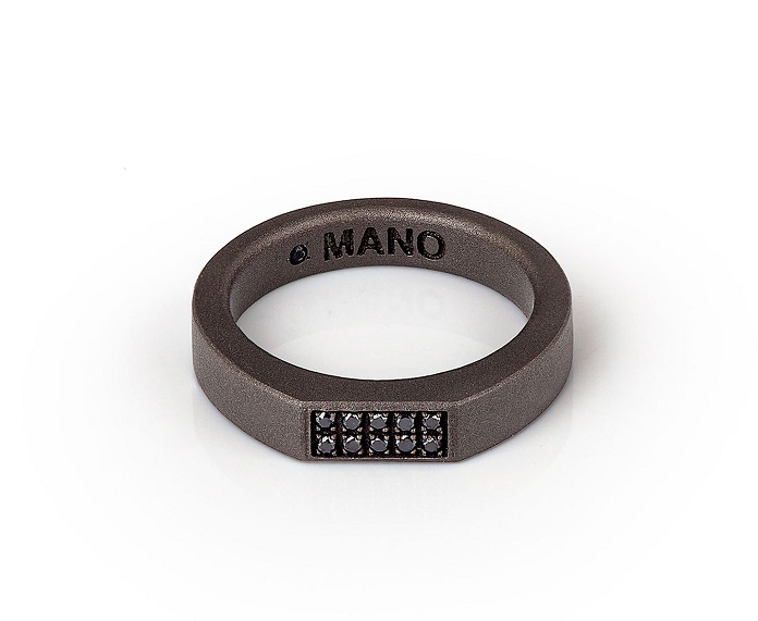 ANELLO DA UOMO MANO JEWELS MINIMAL COLLECTION IN TITANIO E DIAMANTI BLACK (ct. 0,10)