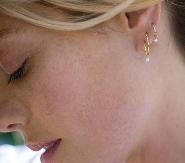 MONO ORECCHINO MAMAN ET SOPHIE AVRVM DIAMANTE NUDO IN ORO GIALLO CON DIAMANTE (ct. 0,05) - immagine 2