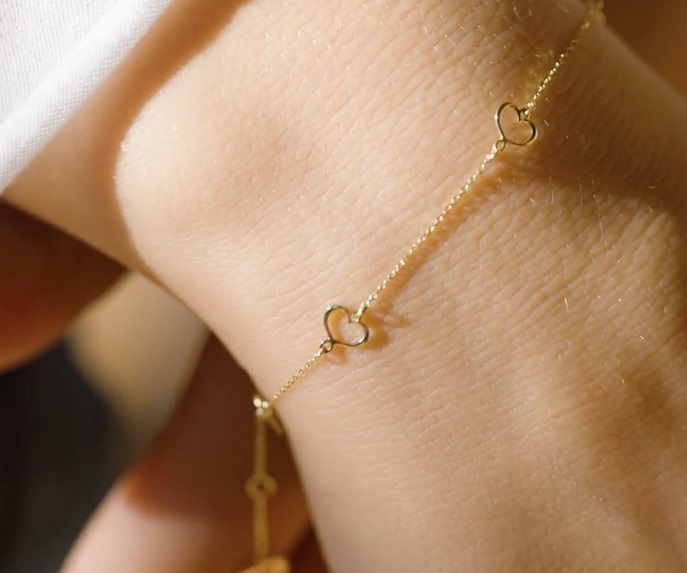 BRACCIALE MAMAN ET SOPHIE AVRVM SEULEMENT SOPHIE CUORI IN ORO GIALLO - immagine 3