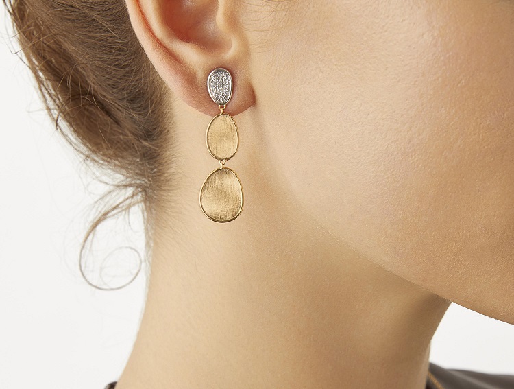 ORECCHINI MARCO BICEGO LUNARIA IN ORO GIALLO E BIANCO CON DIAMANTI (ct. 0,18) - immagine 2