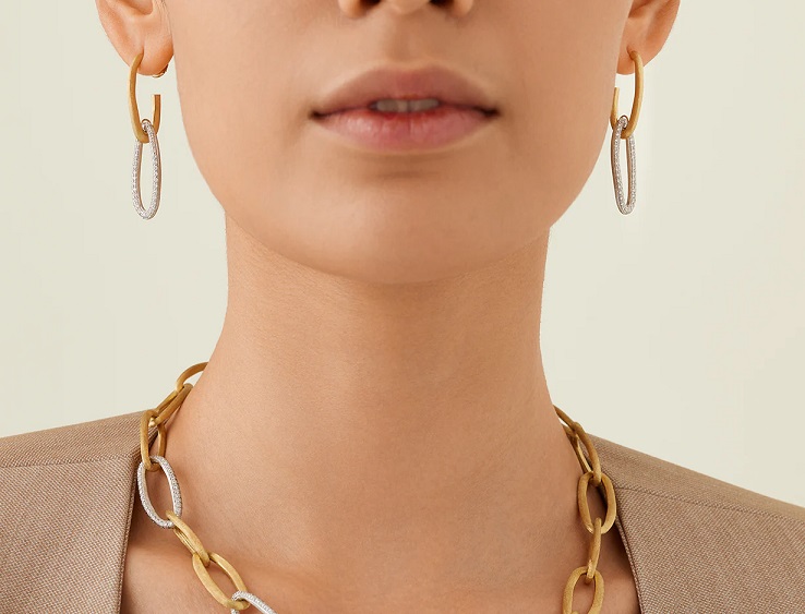 ORECCHINI MARCO BICEGO JAIPUR LINK NEW IN ORO GIALLO E BIANCO CON DIAMANTI (ct. 1,07) - immagine 2