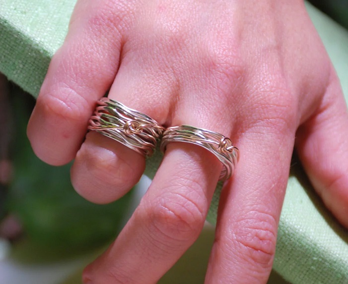 ANELLO RUBINIA FILODELLAVITA CLASSIC COLLECTION 7 FILI IN ARGENTO 925 E NODINO FILODAMORE IN ORO ROSA 9KT - immagine 3