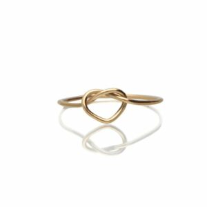 ANELLO RUBINIA FILODAMORE CON CUORE ANNODATO IN ORO GIALLO 9KT